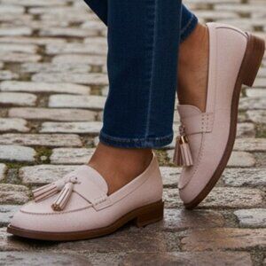 Franco Sarto Women's Carolyn Low 2 Tassel Pink Loafer - Size 10 M